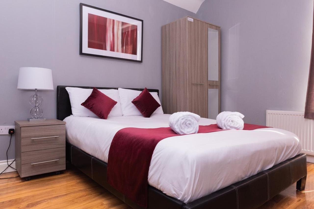 Alexandra Contractor House - Free Parking For Large Vans, Free Wifi & Netflix By Firoz Property Management Aldershot Szoba fotó
